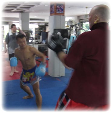 Aladdin's adventure at Chakrit Muay Thai School in FUNKY TOWN/ Bangkok