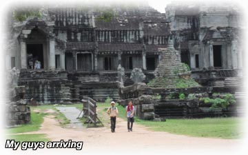 Aladdin's adventure in Siem Reap and Angkor Wat on the VISA run to Cambodia