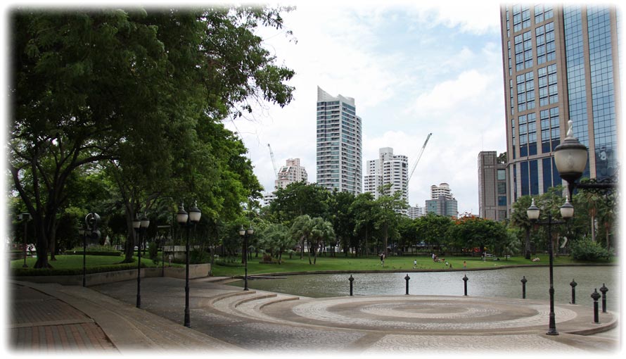 Aladdin's adventure with Bangkok Photographers at Benchasiri Park in FUNKY TOWN/ BANGKOK