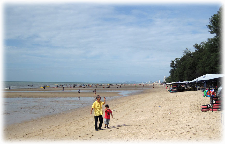 Cha-am Beach