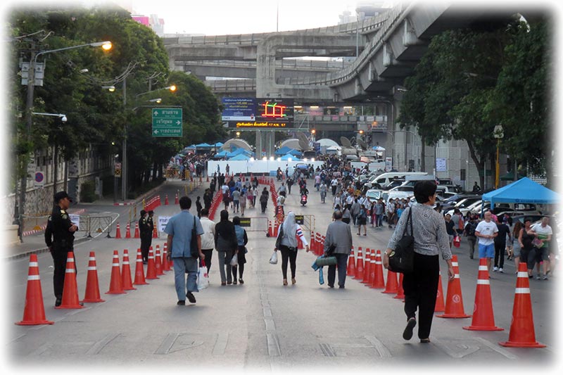 SHUT DOWN Bangkok with People's Democratic Reform Committee (PDRC) and Suthep Thaugsuban