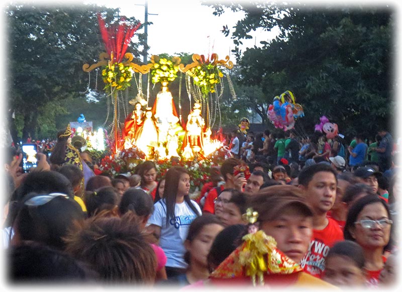 Aladdin's adventure on the feast day of Sto. Niño in Manila