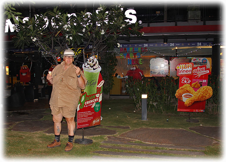 Aladdin's adventure at Mc Donald’s in Pakchong