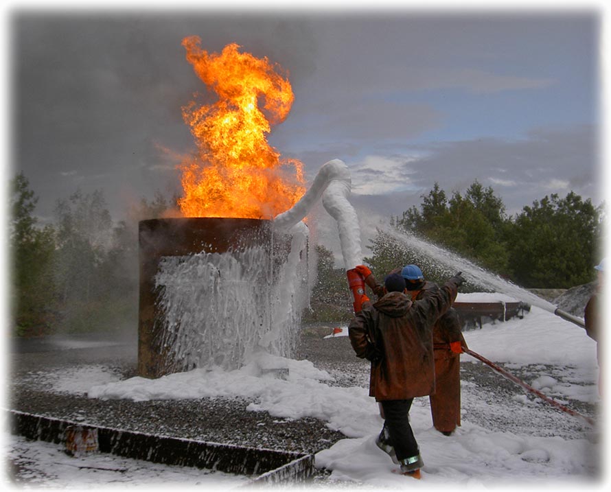 Aladdin's fire fighting course at Karholmens övningsfält at Torslanda, Göteborg