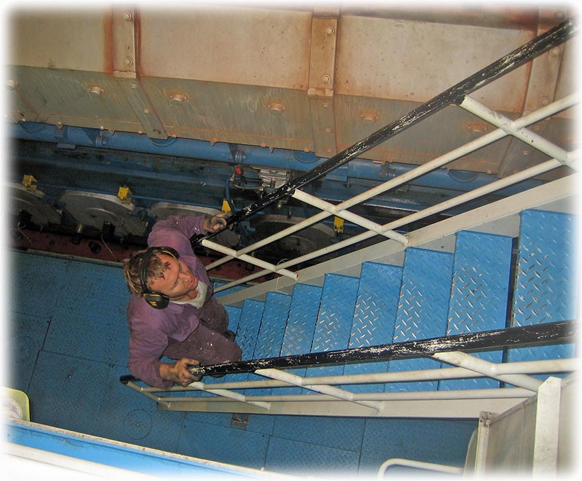 Aladdin's adventure in the engine room on board M/T Astoria 2004