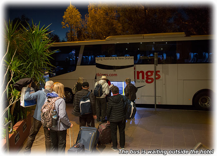 To Ayers Rock by bus with AAT Kings
